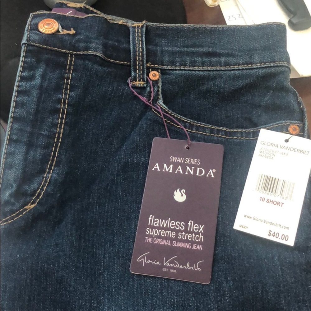 Brand New Gloria Vanderbilt Jeans